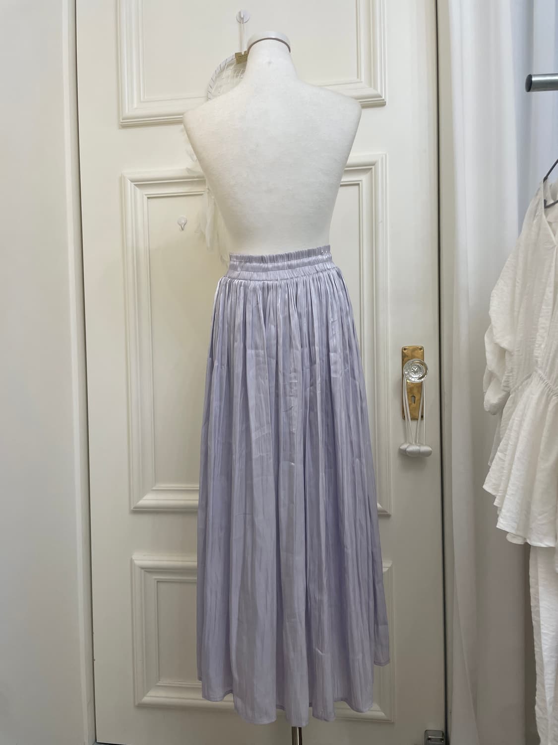lavender glossy shirring banding long sk 상품이미지3