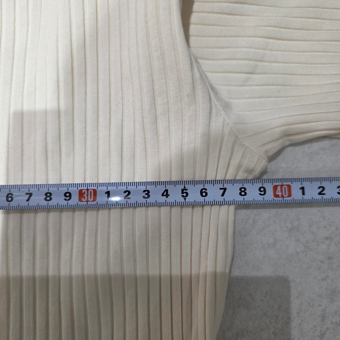 쥬시쥬디 크롭 니트 아이보리 85(새상품) 상품이미지9