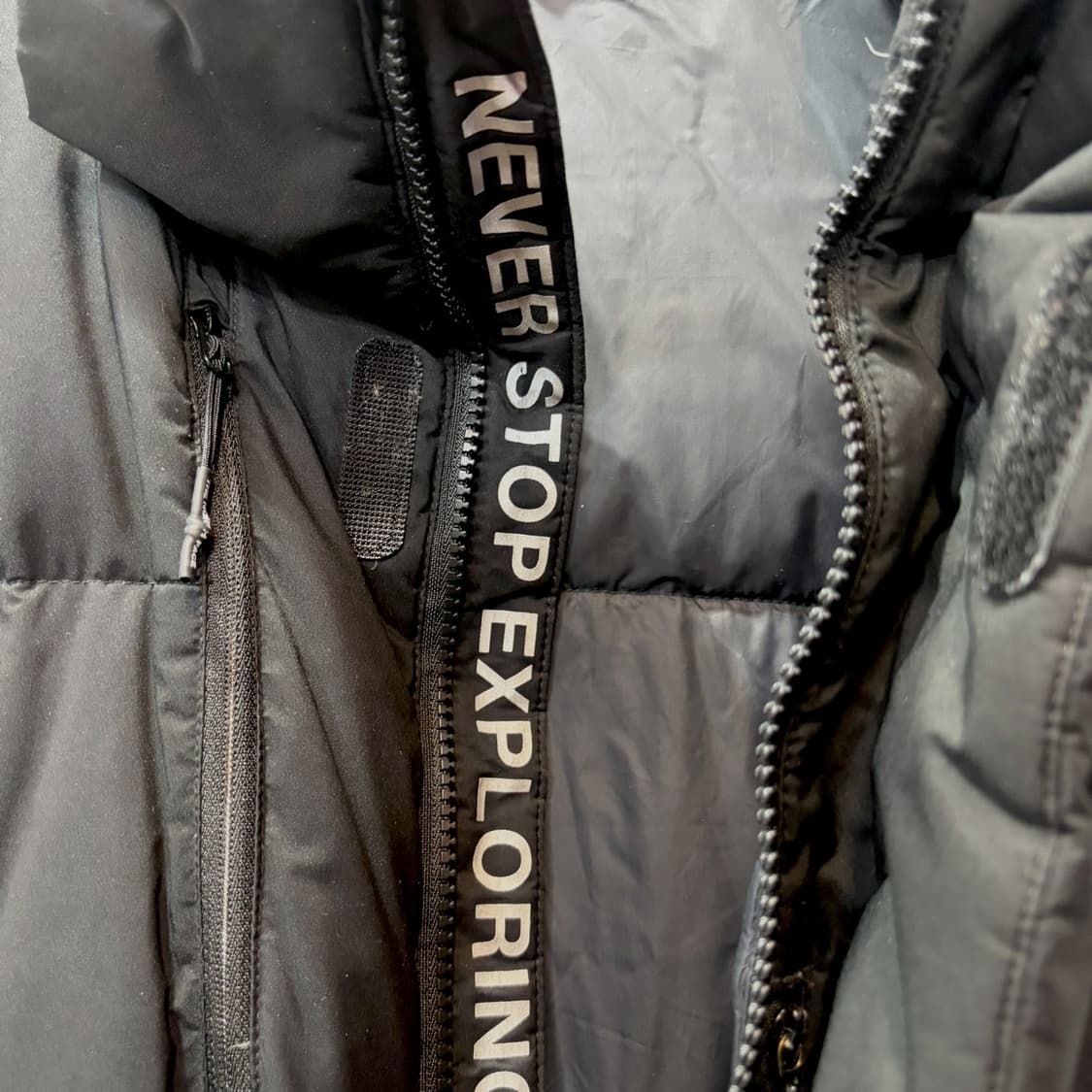 The North Face 블랙 패디드 자켓 (M) 상품이미지4