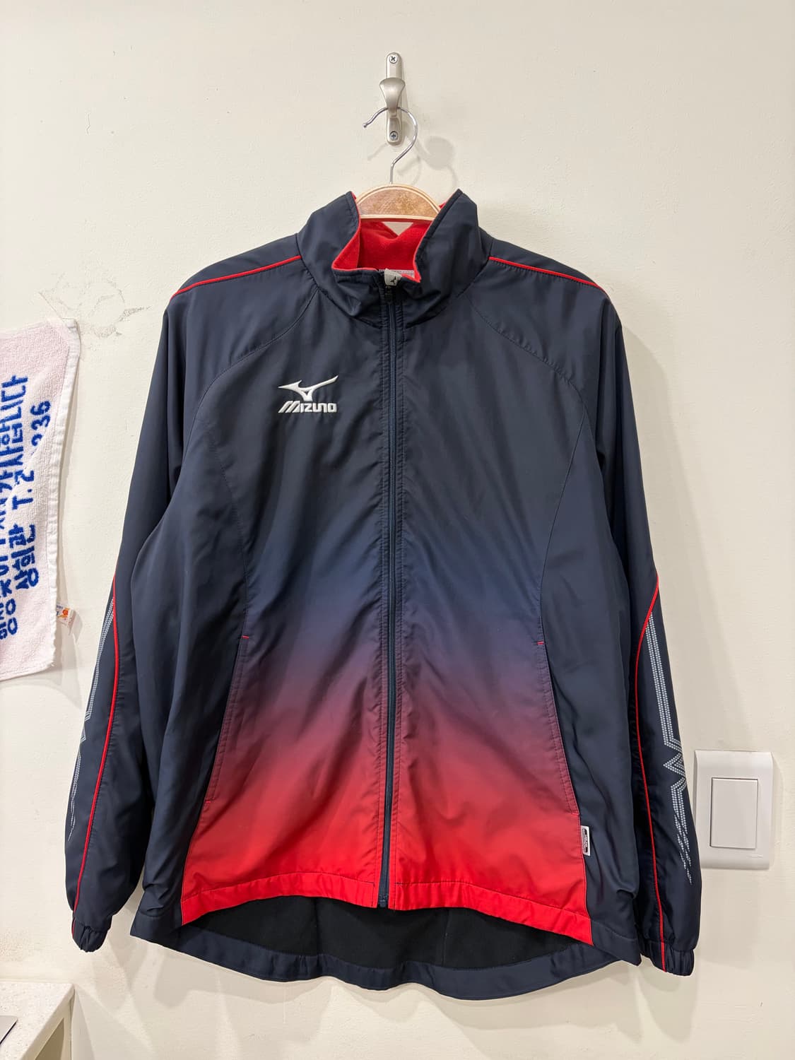 미즈노 바람막이 상품이미지1