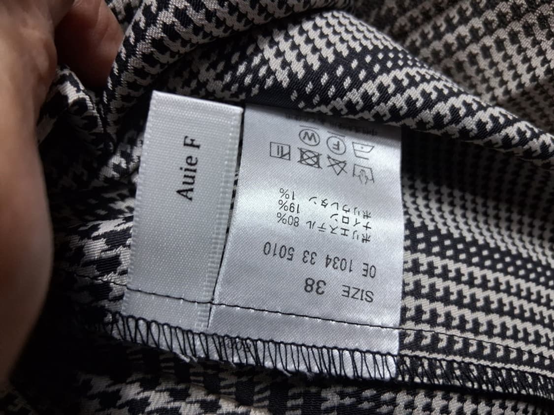 Auie f 플리츠스커트

일본수입 미착용 표기38 28까지 적당 가능  상품이미지8