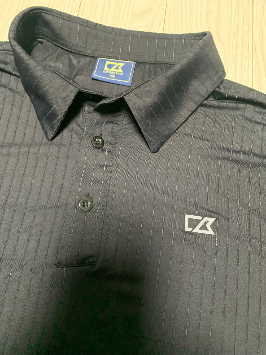 커터 앤 벅 블랙 반팔 카라티 상품이미지2