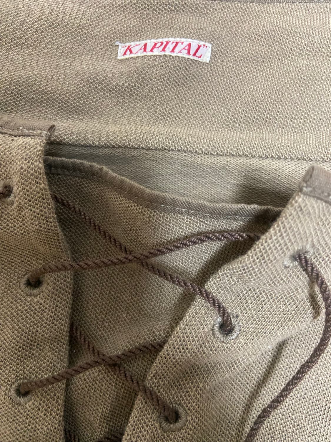 캐피탈 레이스업 반팔 티 상품이미지4