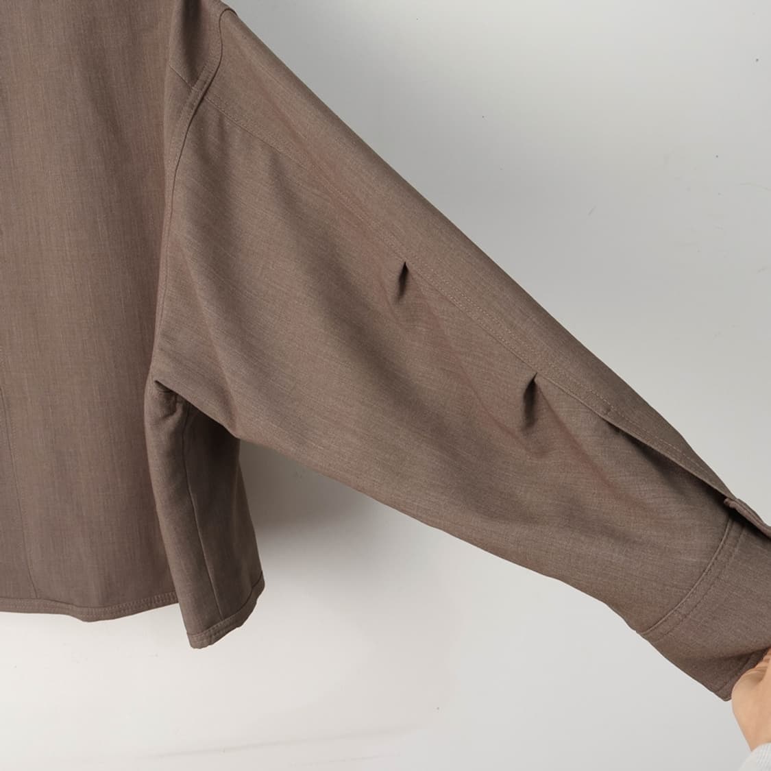 100/미나브 아뜰리에 오버핏 크롭 카르맨 자켓 상품이미지3