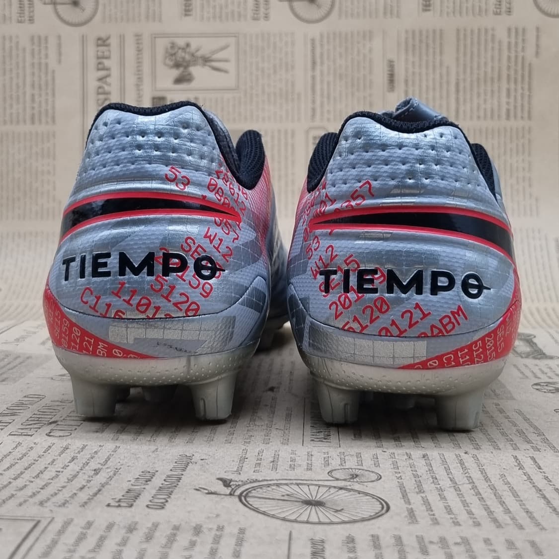 나이키 티엠포 레전드8 축구화 260 상품이미지4