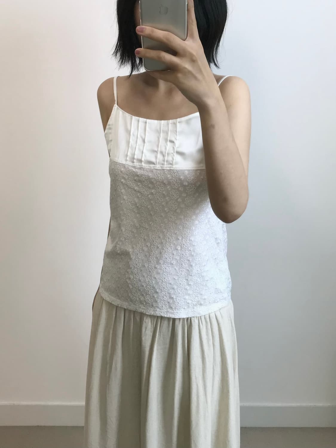 빈티지 새틴 펀칭 콤보 나시 상품이미지1