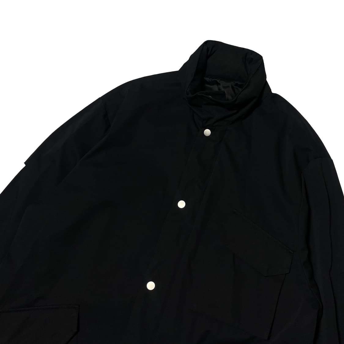 더니트컴퍼니 블랙 포켓디테일 점퍼 상품이미지3