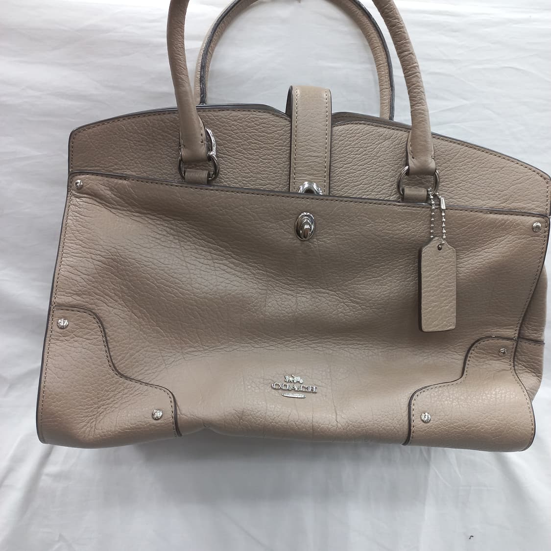 코치 가죽 토트백 베이지 상품이미지3