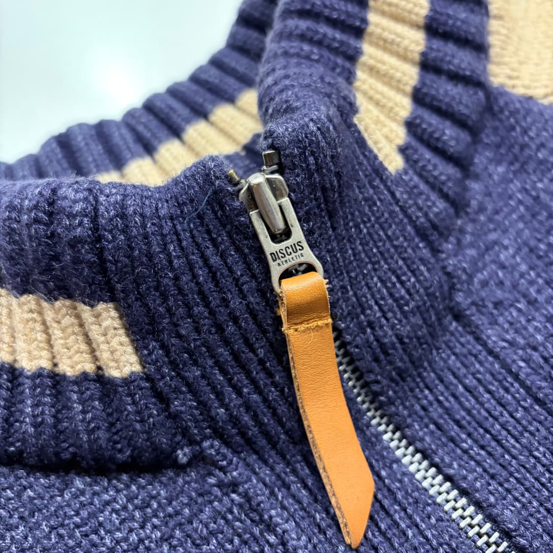 [L] 디스커스 니트 집업 가디건 73 네이비 베이지 B880 상품이미지4