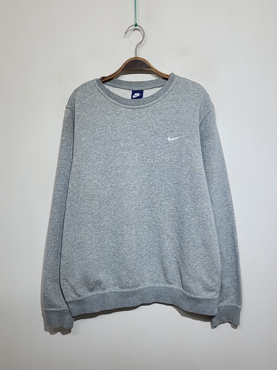 (XL) 나이키 스우시 맨투맨 그레이 기모 스웨트 티셔츠  상품이미지1