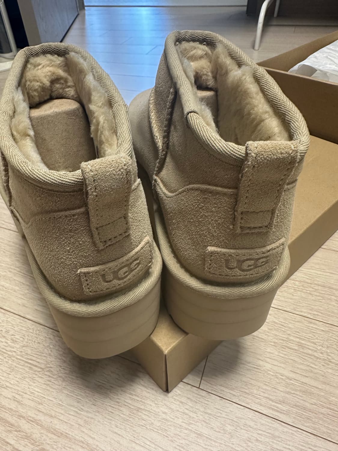 어그 울트라미니 플랫폼 새상품 상품이미지3