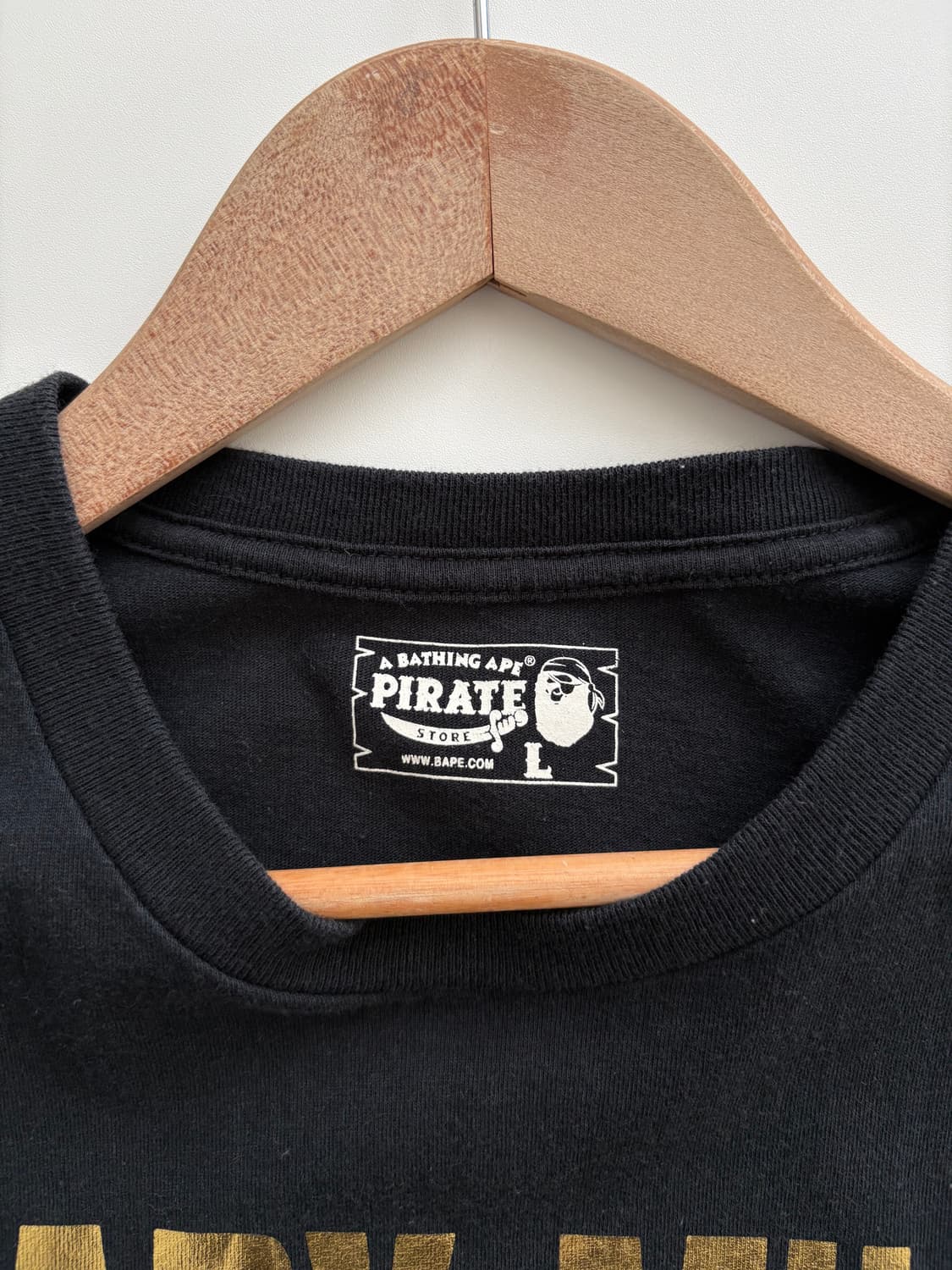 Bape 베이프 골드 베이비마일로 블랙컬러 티셔츠 상품이미지6