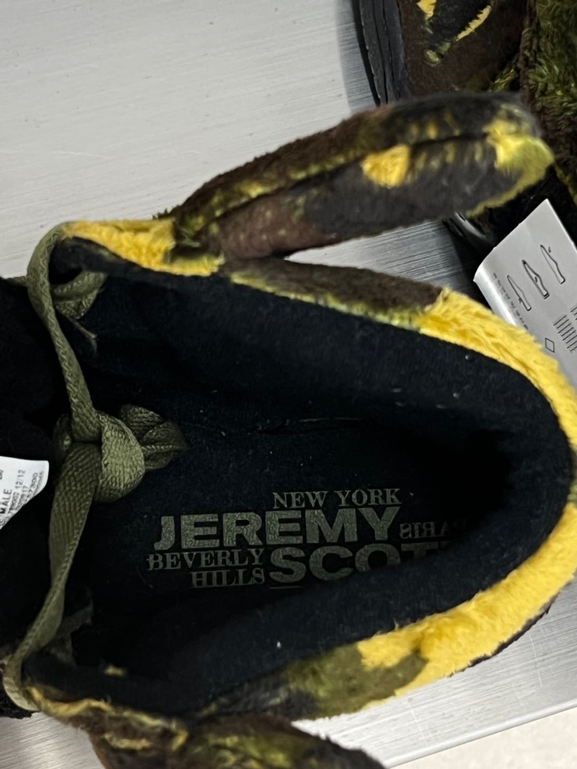 (새상품) 아디다스 X 제레미스캇 카모 베어 포럼 / 265 상품이미지8