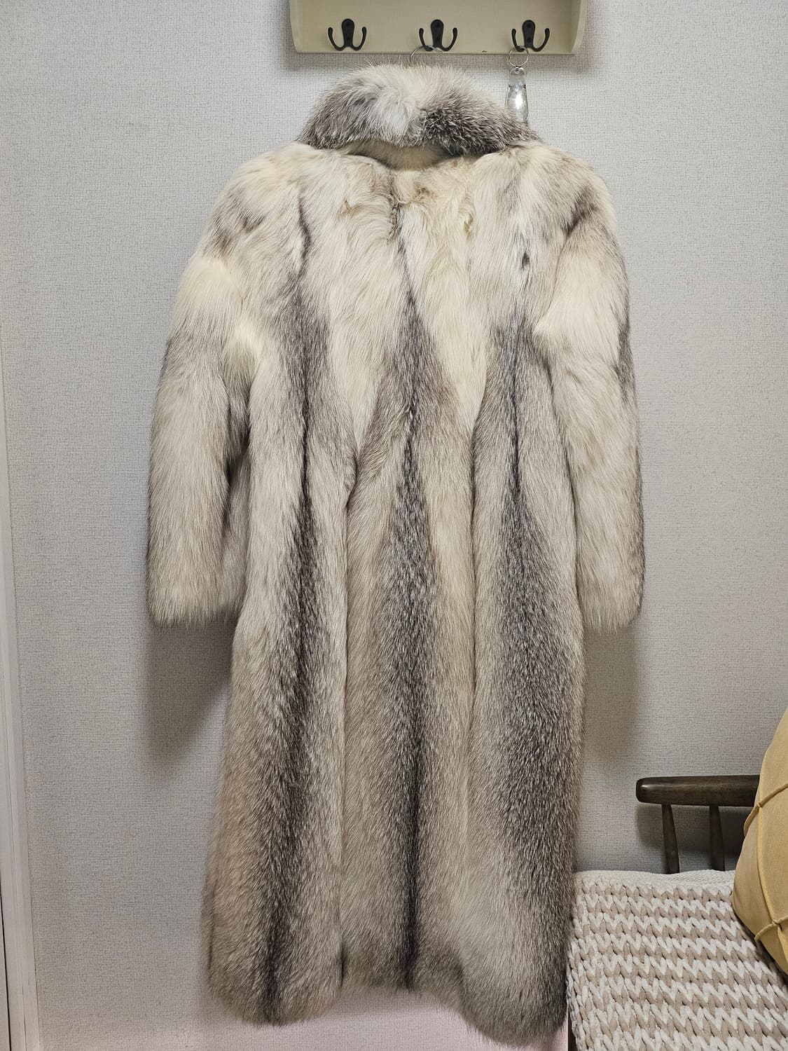 SAGA FOX 사가폭스 폭스퍼 롱코트 상품이미지2