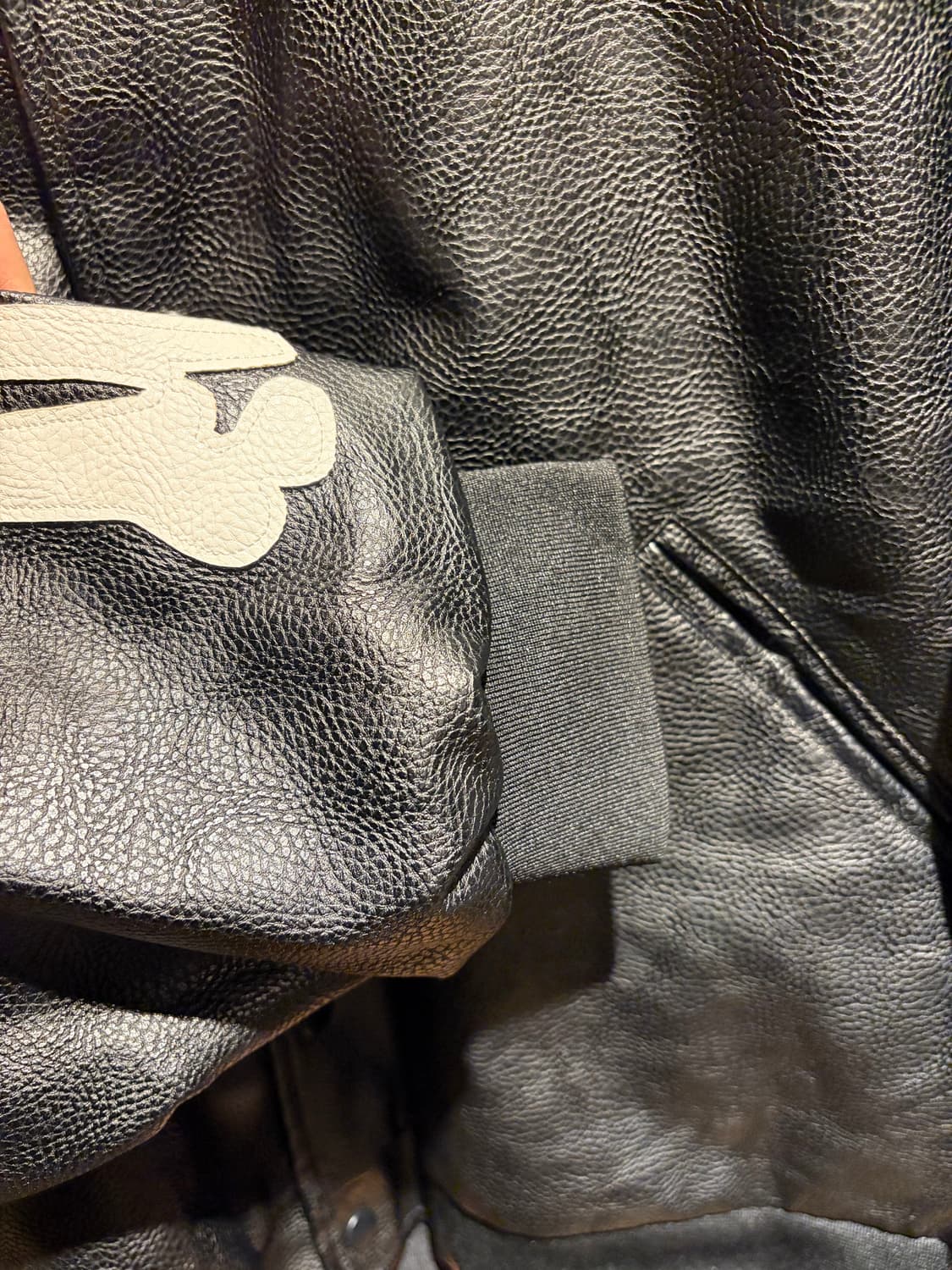 Bone skull work leather jacket / 본 가죽자켓 상품이미지3