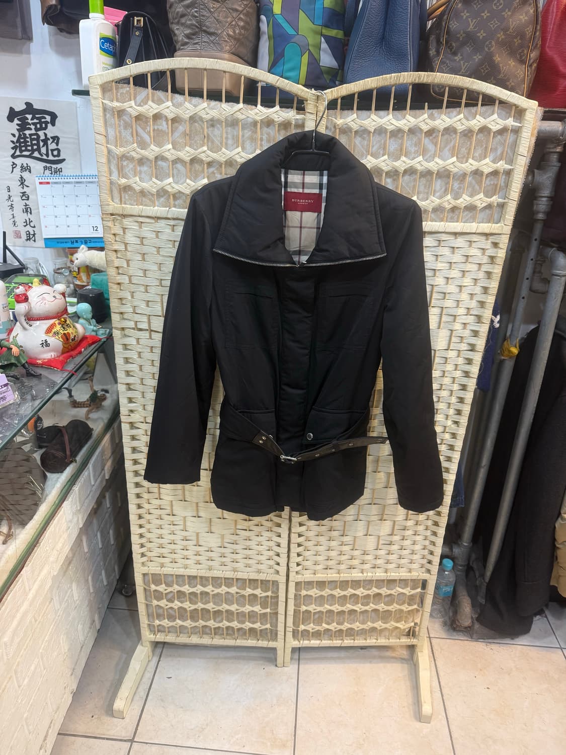 42/66 정품 버버리 패딩 팝니다 상품이미지1