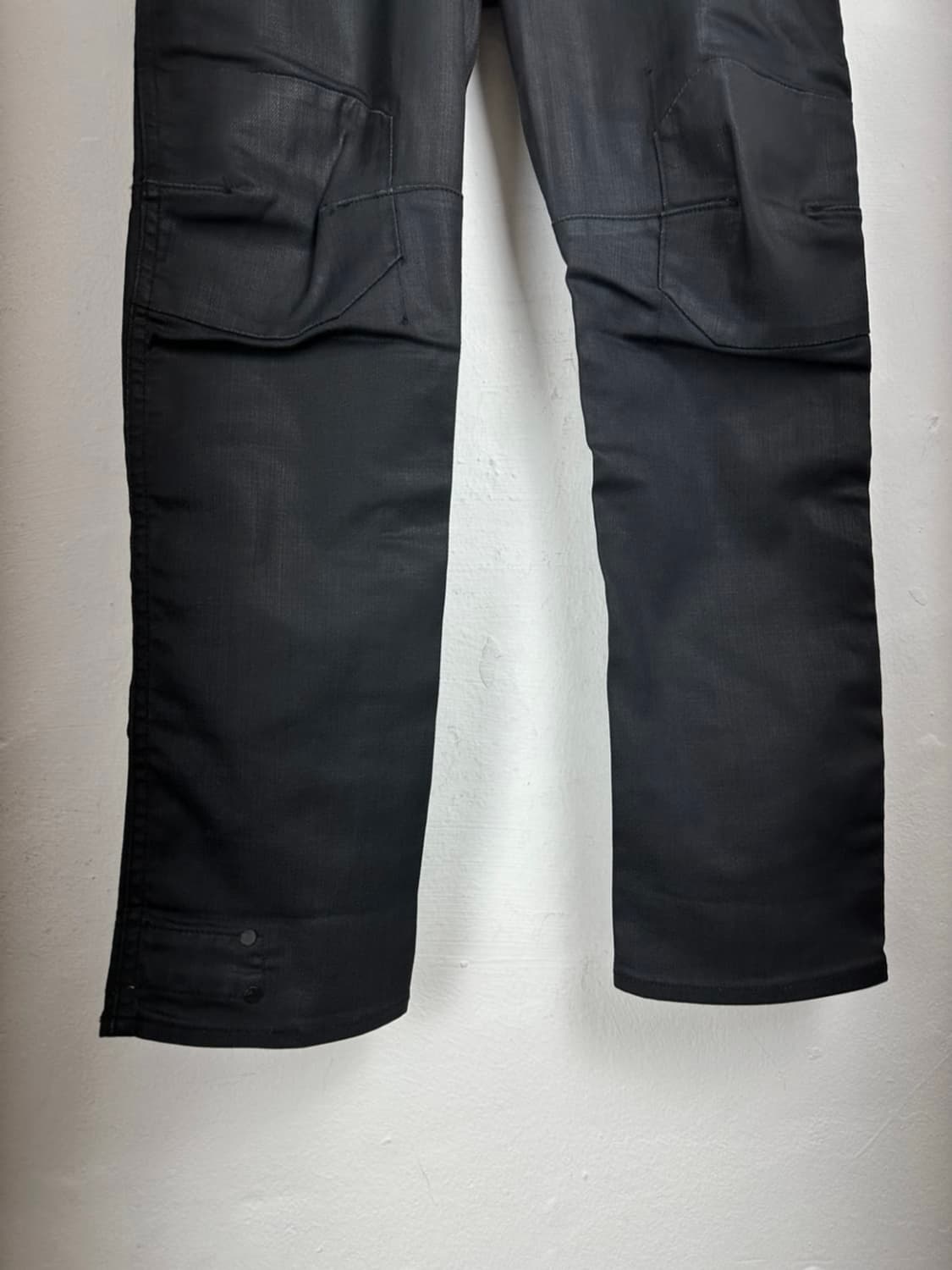 G-Star Raw 96 Elwood Coated Biker Pants 상품이미지6