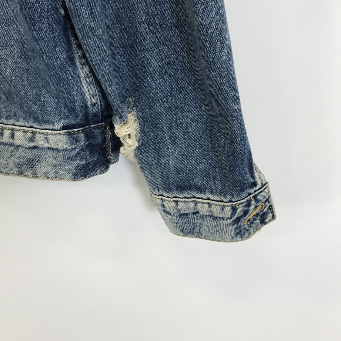 자라 데미지 워싱 데님트러커자켓 [95] 상품이미지3