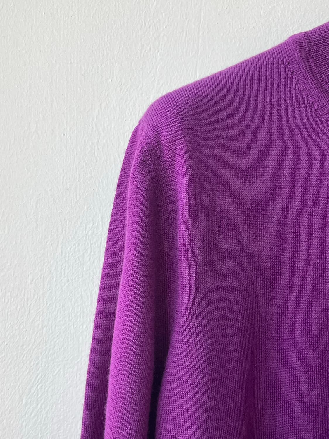 쉐입부티크 Premium WOOL Crew neck knit 퍼플 새상품 상품이미지7