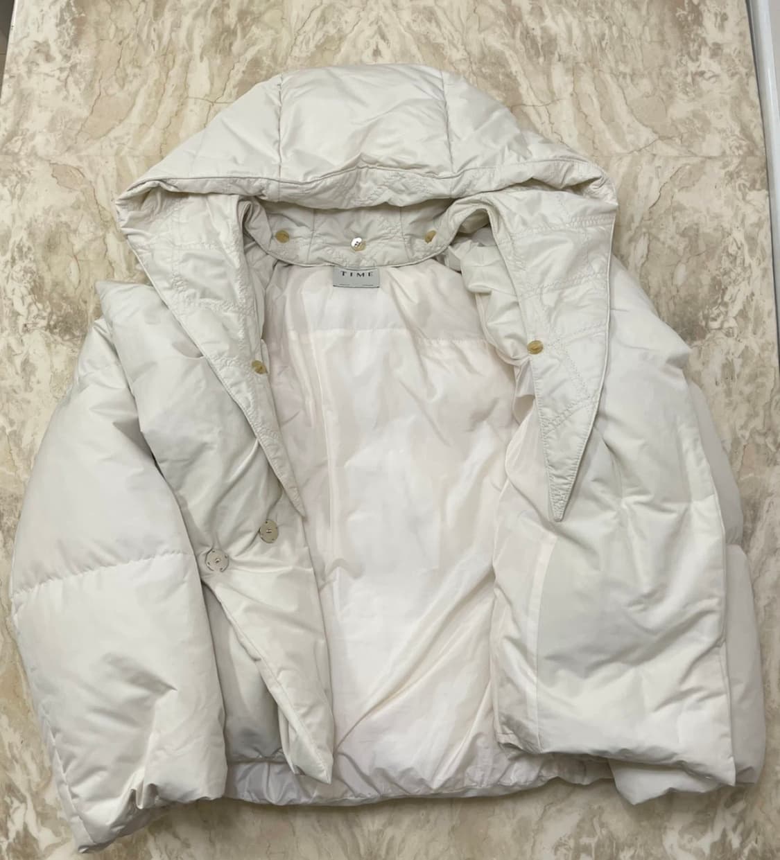 타임 TIME 아이보리 후드 탈부착 숏패딩 상품이미지2