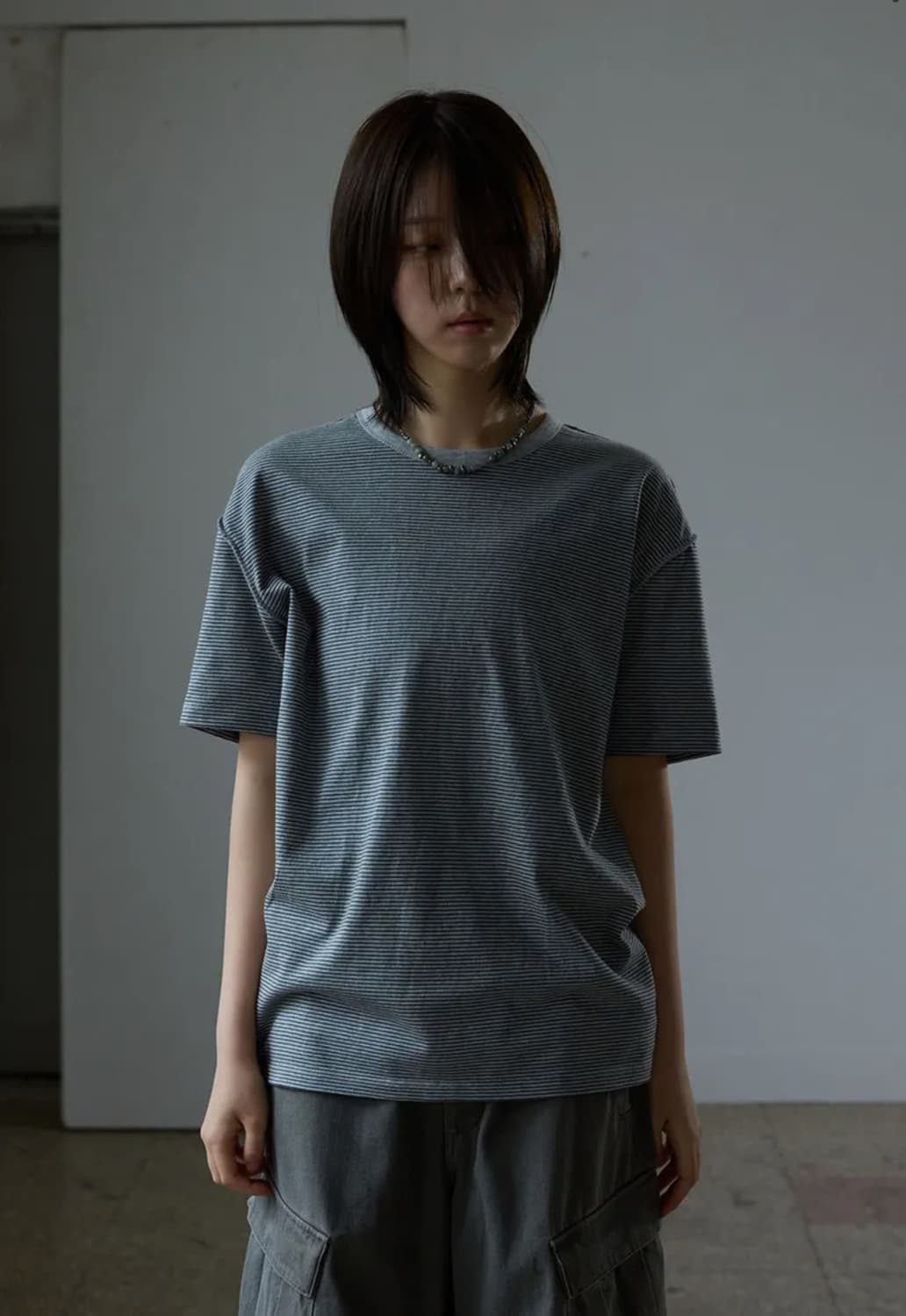 해칭룸) 회색 반팔 Two Face Stripe Tee Grey 상품이미지4