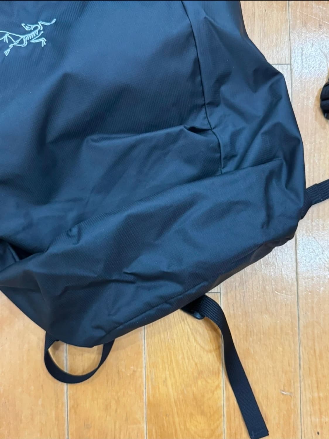 아크테렉스 헬리아드10 블랙 백팩 상품이미지3