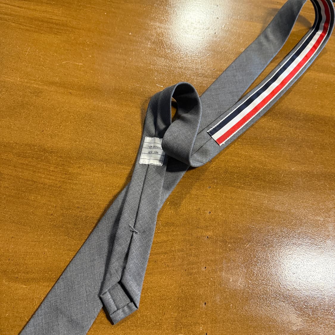 톰브라운 그레이 울 넥타이 상품이미지1