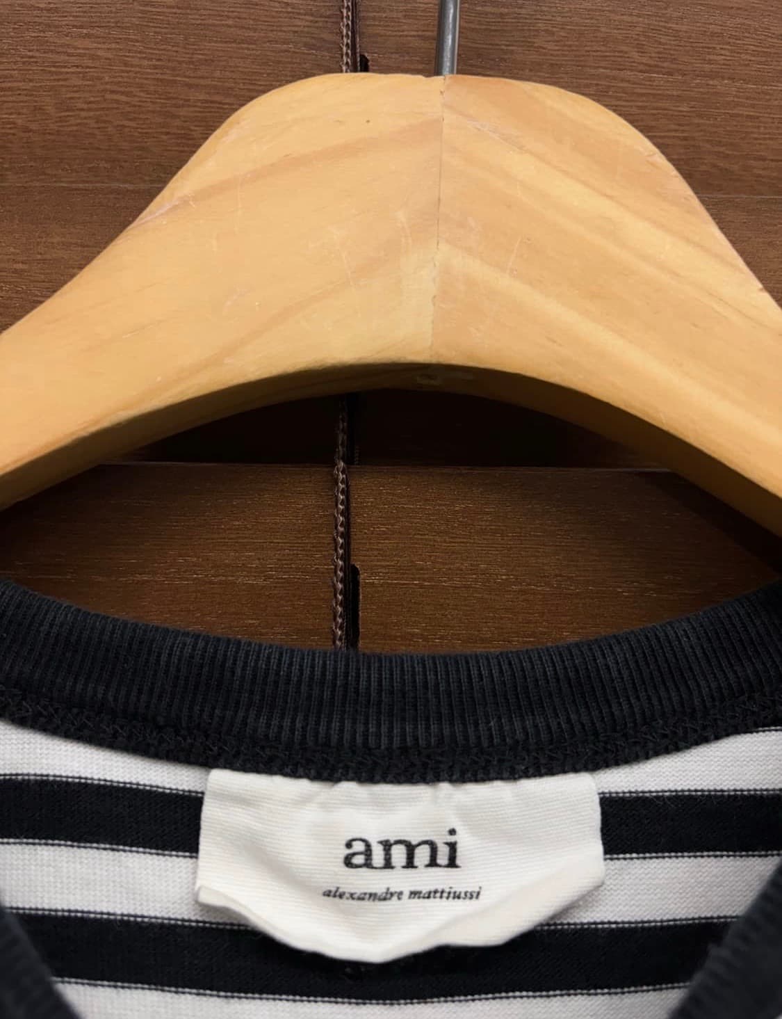 Ami 아미 스몰 하트 로고 스트라이프 롱슬리브 상품이미지3