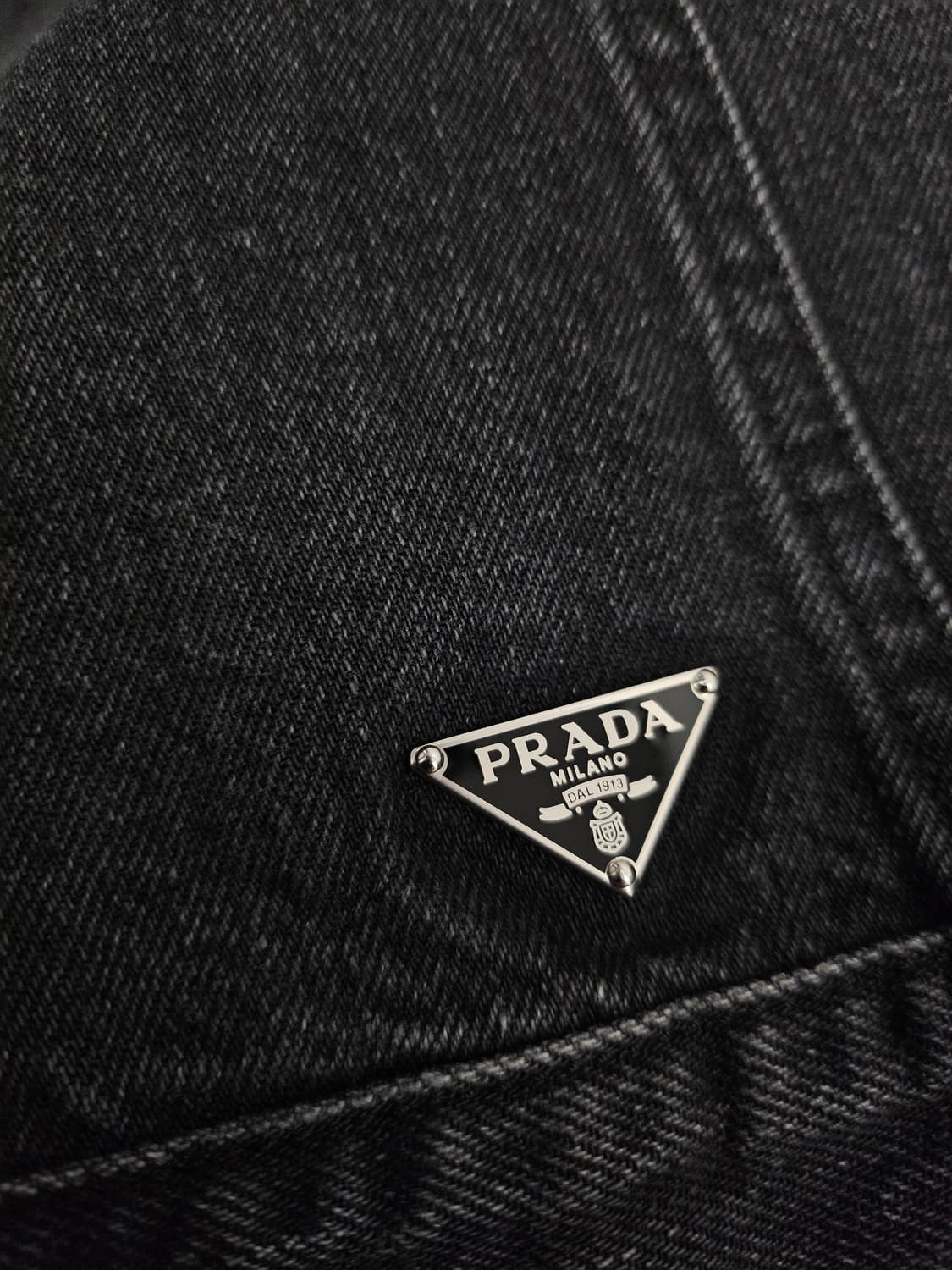 프라다 삼각로고 데님자켓 L사이즈  상품이미지4