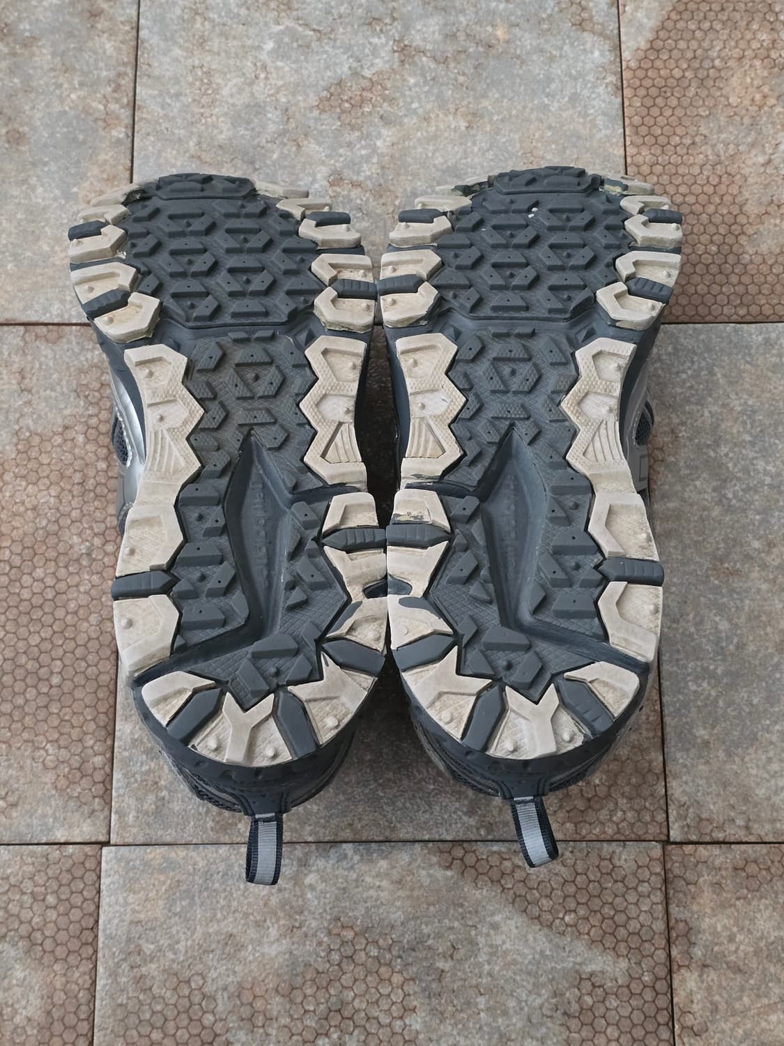 (230)뉴발란스 410 v5 블랙 실버 상품이미지9