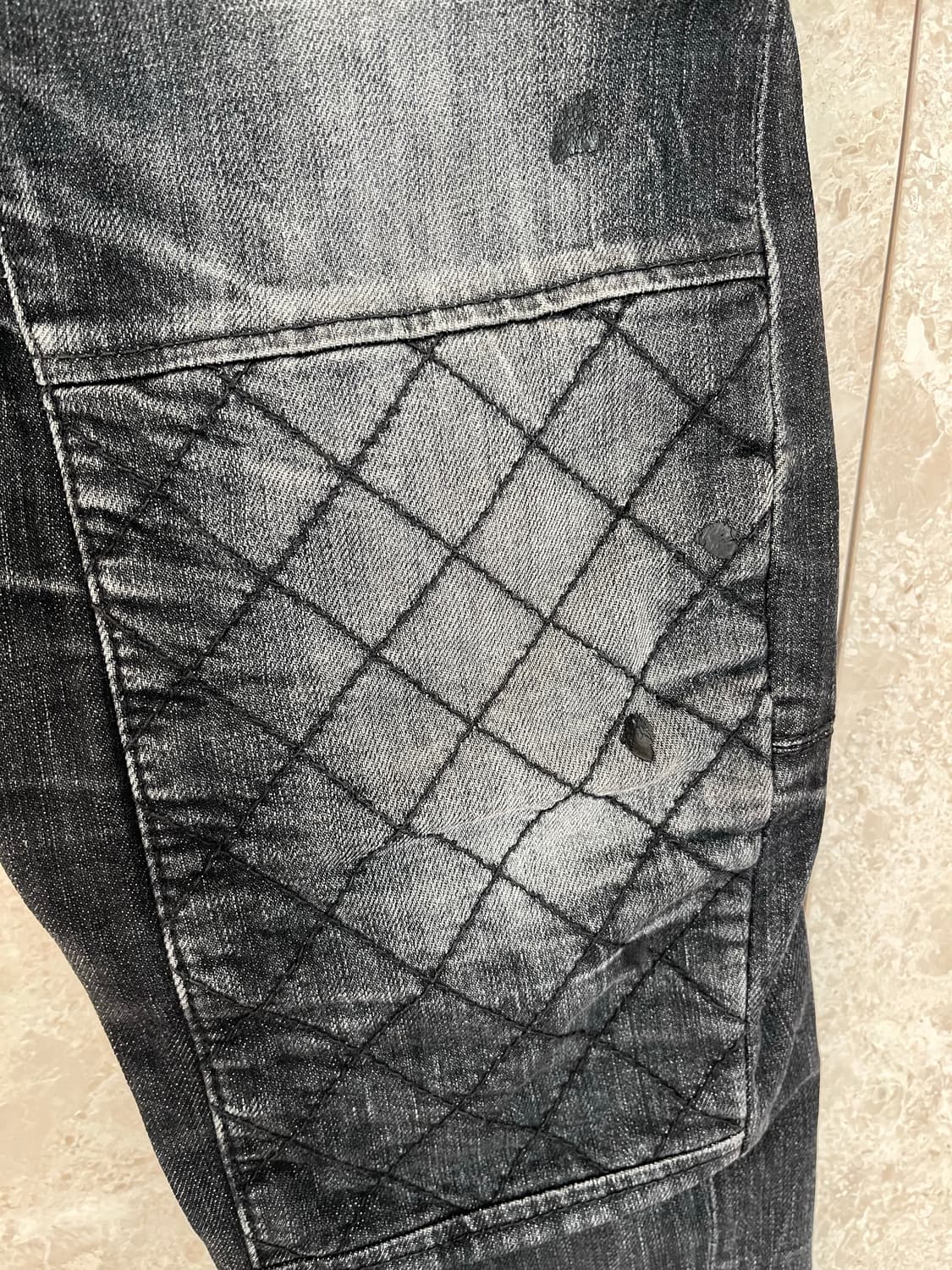 디스퀘어드2 블랙 퀼팅 바이커 청바지 46 상품이미지3