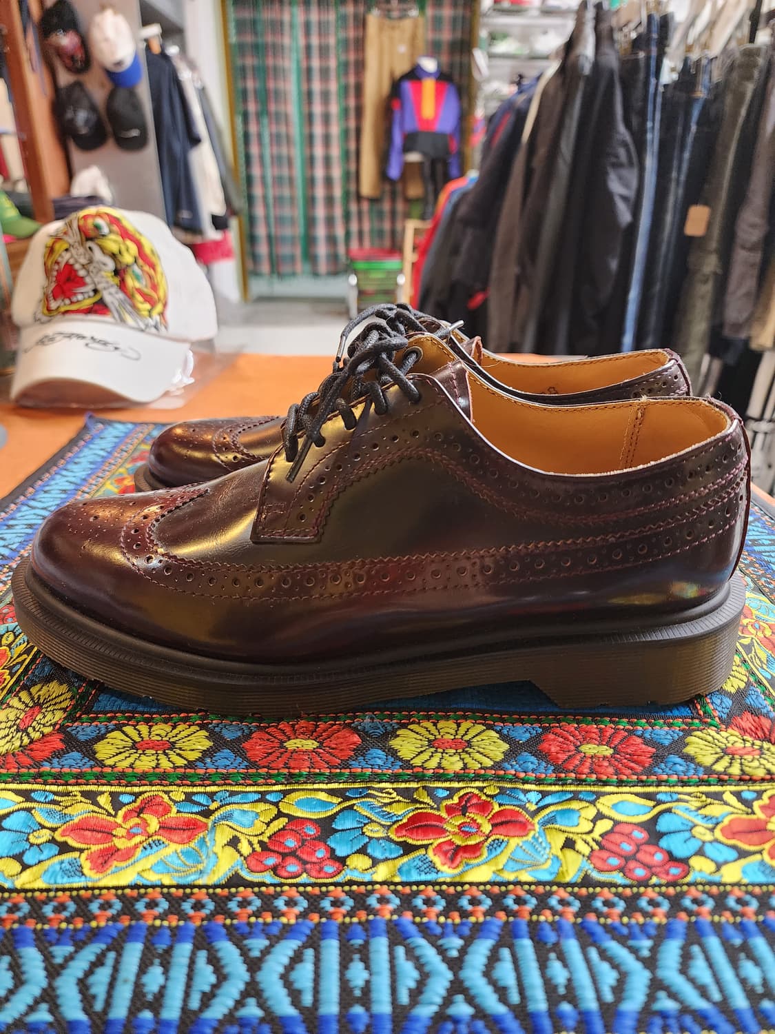 닥터마틴 3989 버건디 윙팁 상품이미지2