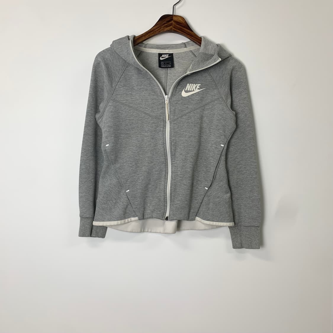 나이키 우먼스 테크팩 그레이 후드집업 상품이미지2