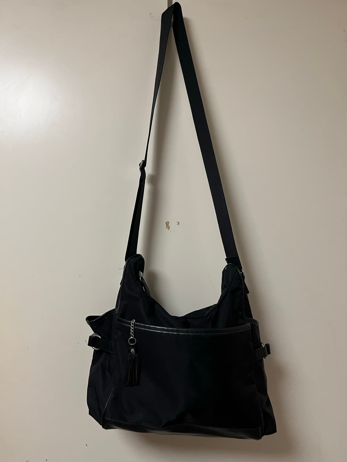 Agnes B nylon leather cross bag 상품이미지1