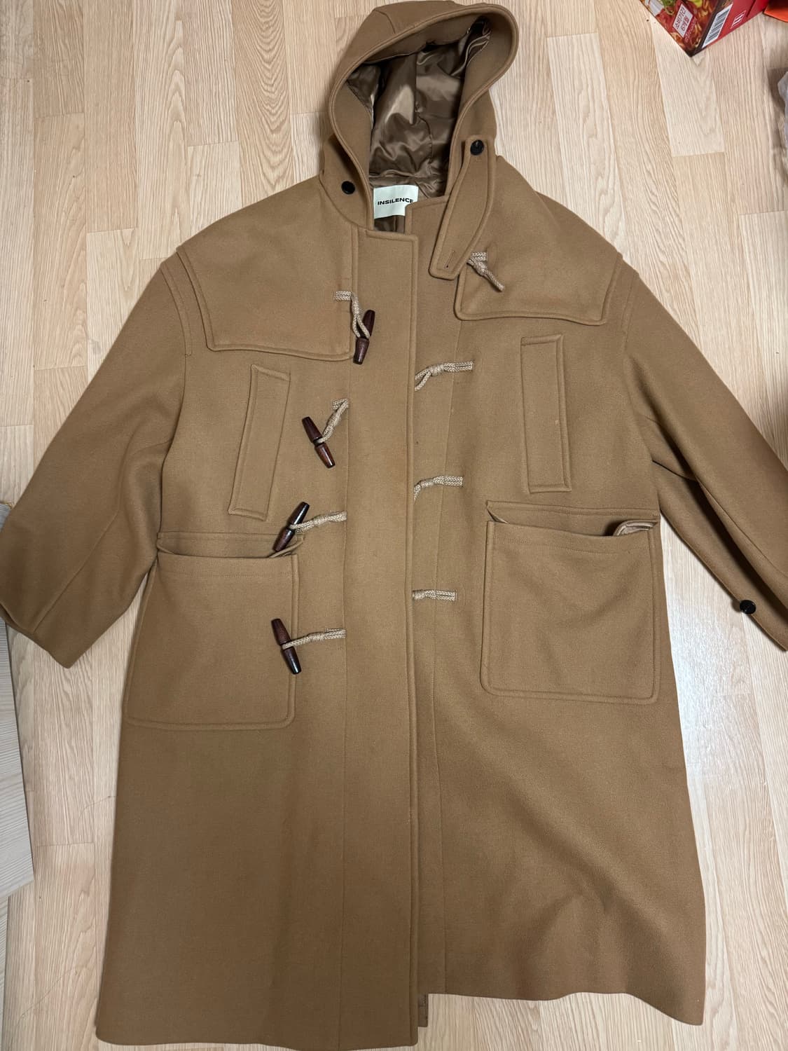 한번도 안 입은 인서일런스 코트 팔아요 상품이미지2