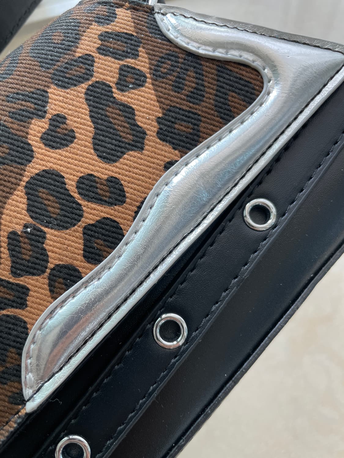 호피 레오파드 버클 숄더백 갸루 y2k  상품이미지5