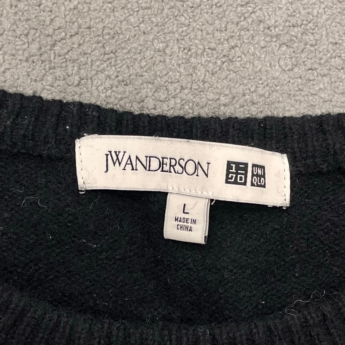 L 유니클로 jw anderson 울100% 물고기 니트 상품이미지4