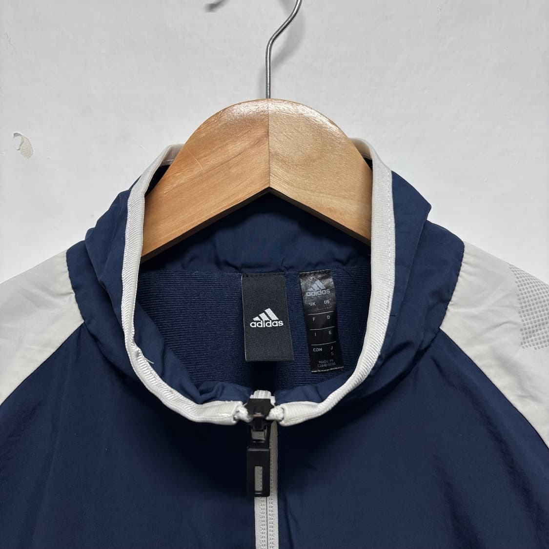 아디다스 네이비/화이트 바람막이 상품이미지4