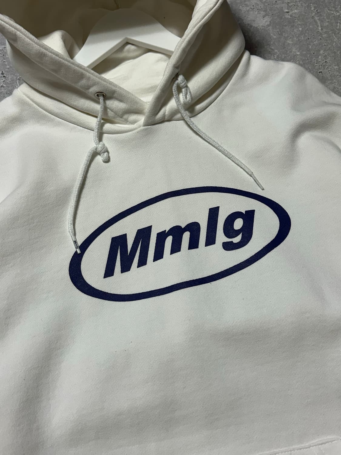 Mmlg 빅로고 화이트 후드티 상품이미지3