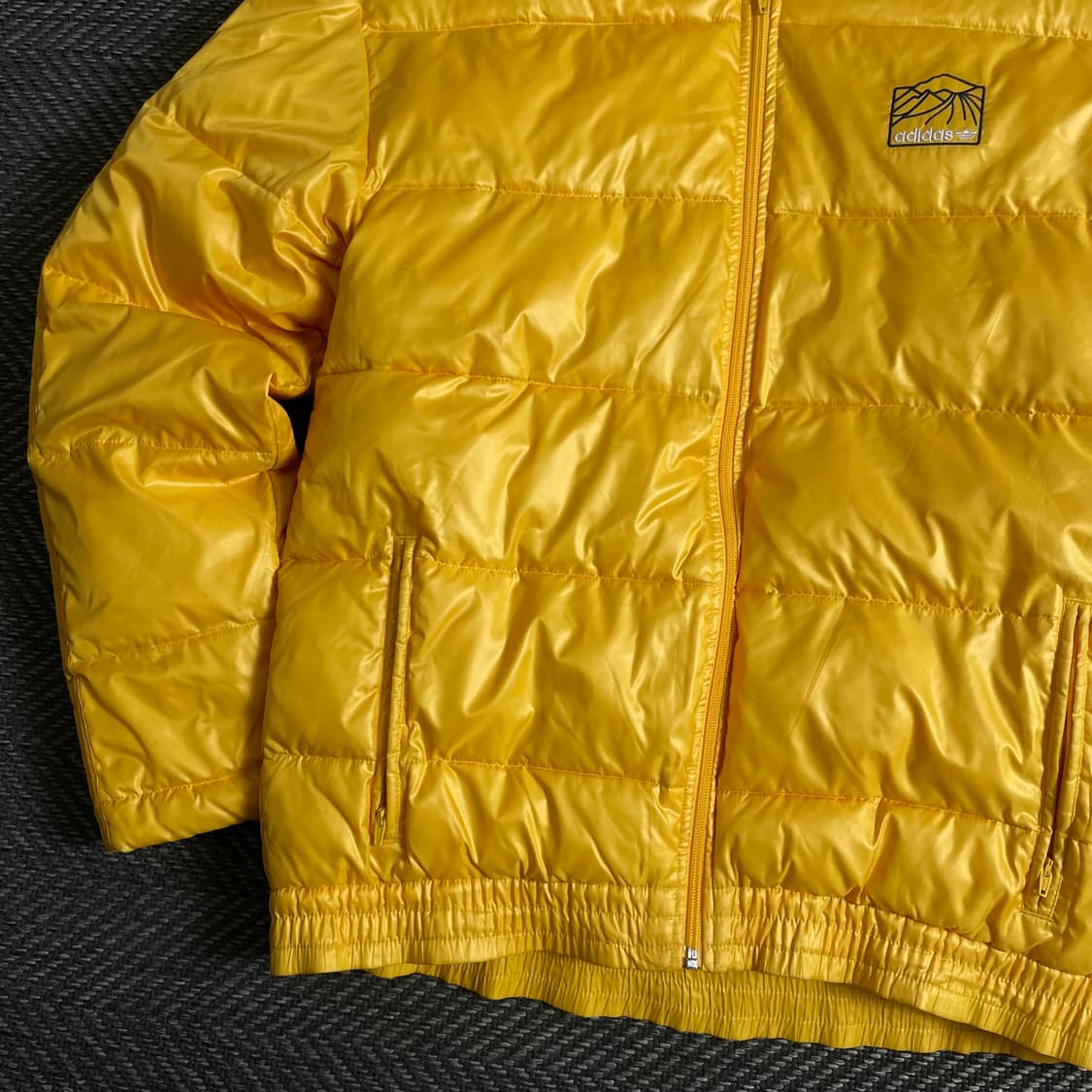 00s 아디다스 올드스쿨 글로시 경량 패딩y 3556 상품이미지3