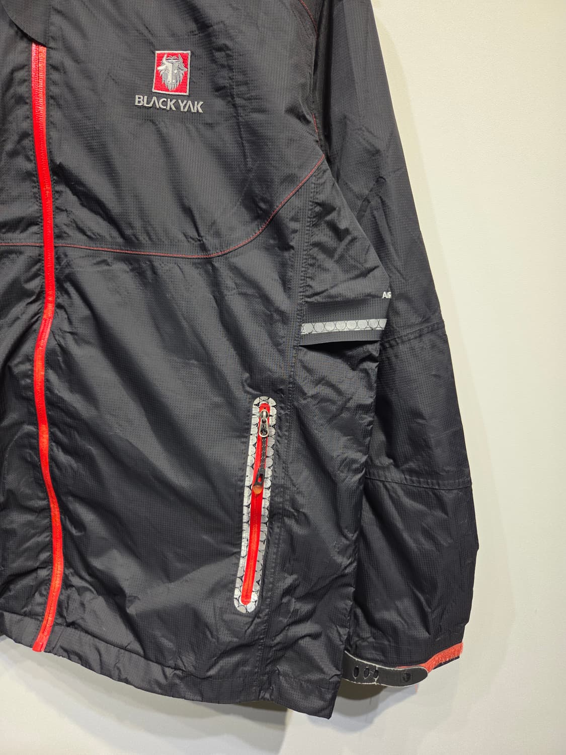 블랙야크(BLACK YAK) 테크니컬 바람막이 자켓 상품이미지5