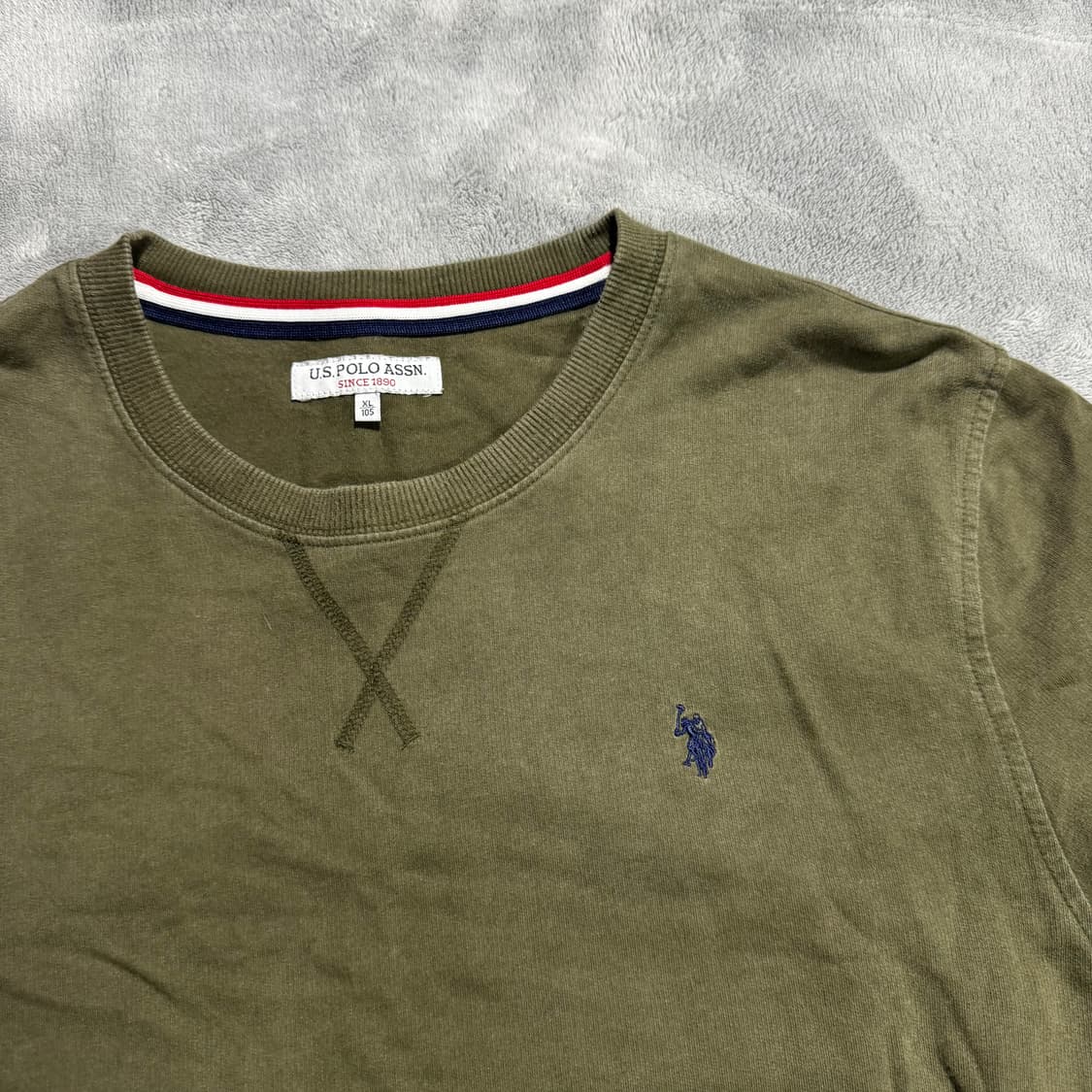 US폴로 에센 카키 맨투맨 상품이미지2