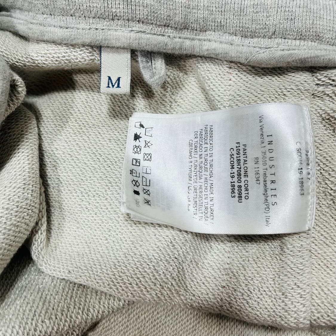 몽클레어 삼선 디자인 스몰 로고 패치 숏 하프팬츠 상품이미지6