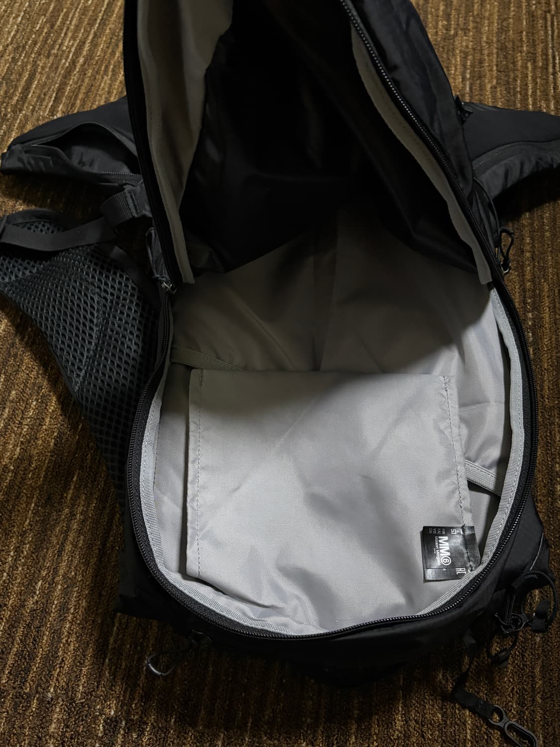살로몬 x MM6 메종 마르지엘라 XT-15 블랙 상품이미지3