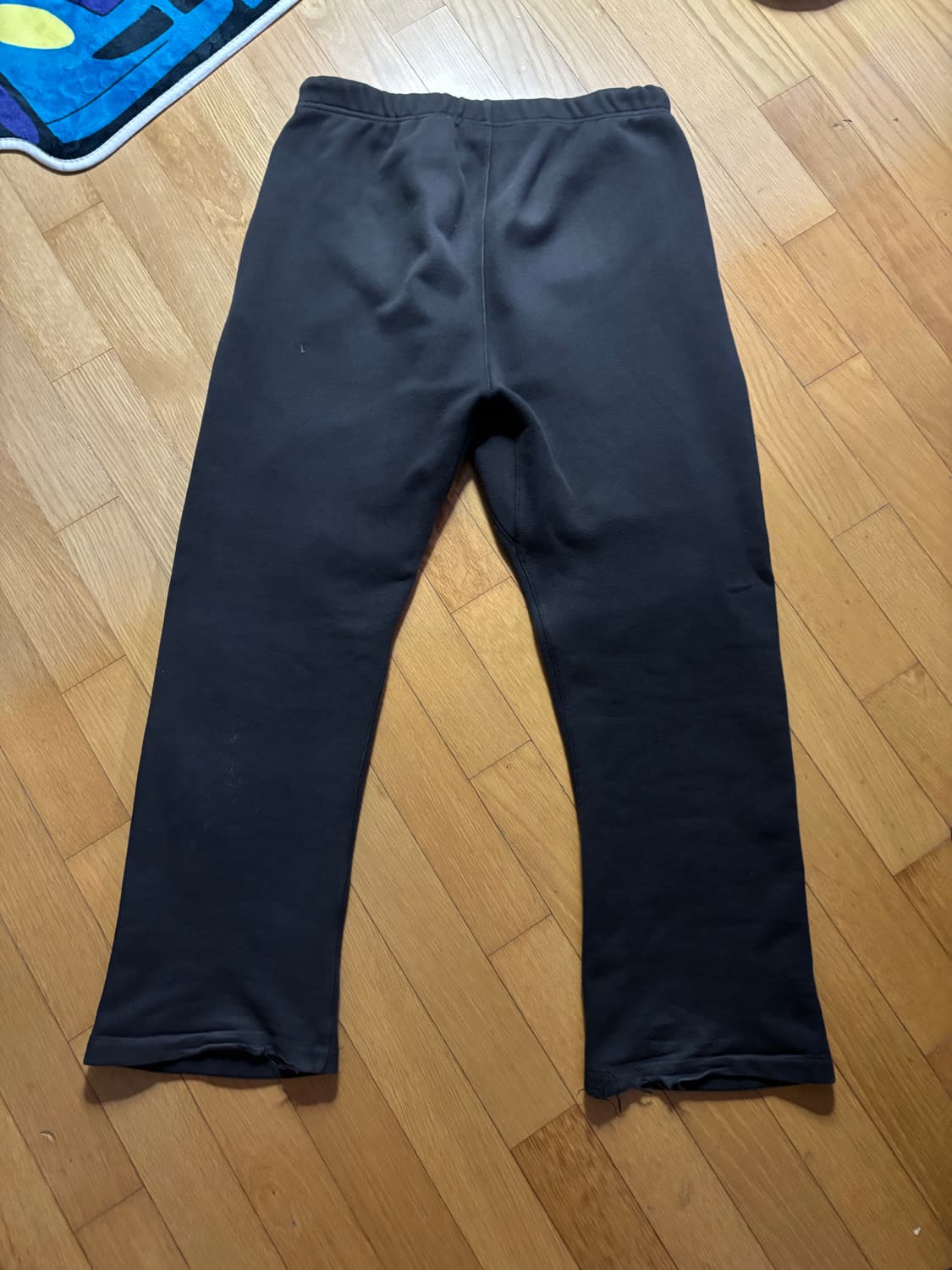 에센셜 릴렉스드 1977 스웻팬츠 차콜 M 상품이미지2