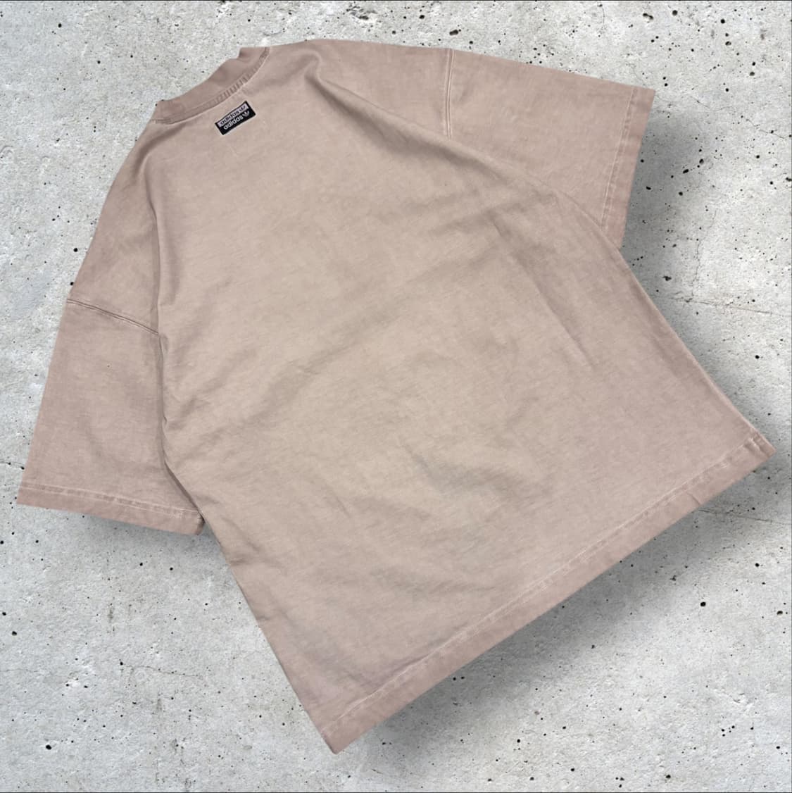 [L] 아디다스 R.Y.V 베이지색 크라운 자수 반팔티 C162 상품이미지2