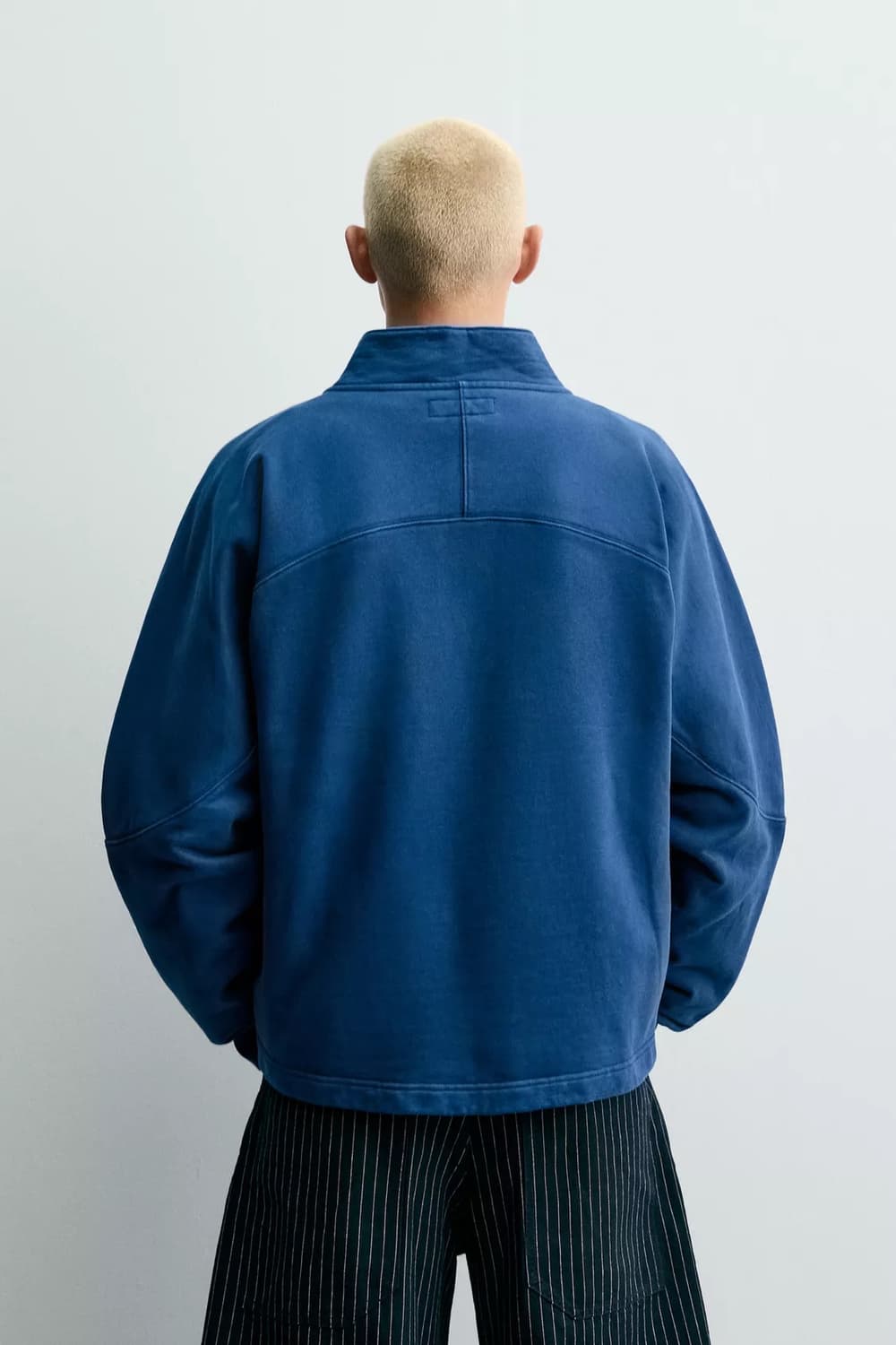 자라 x 챔피온 콜라보 하프 블루 집업 상품이미지3