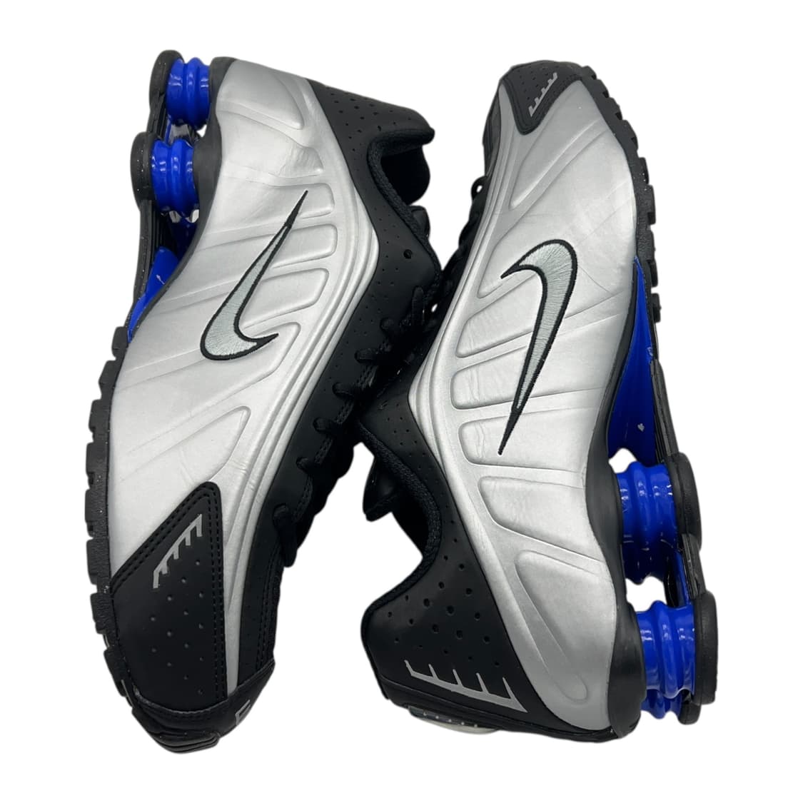 290 W 나이키 샥스 R4 메탈릭 실버 앤 블랙 상품이미지3