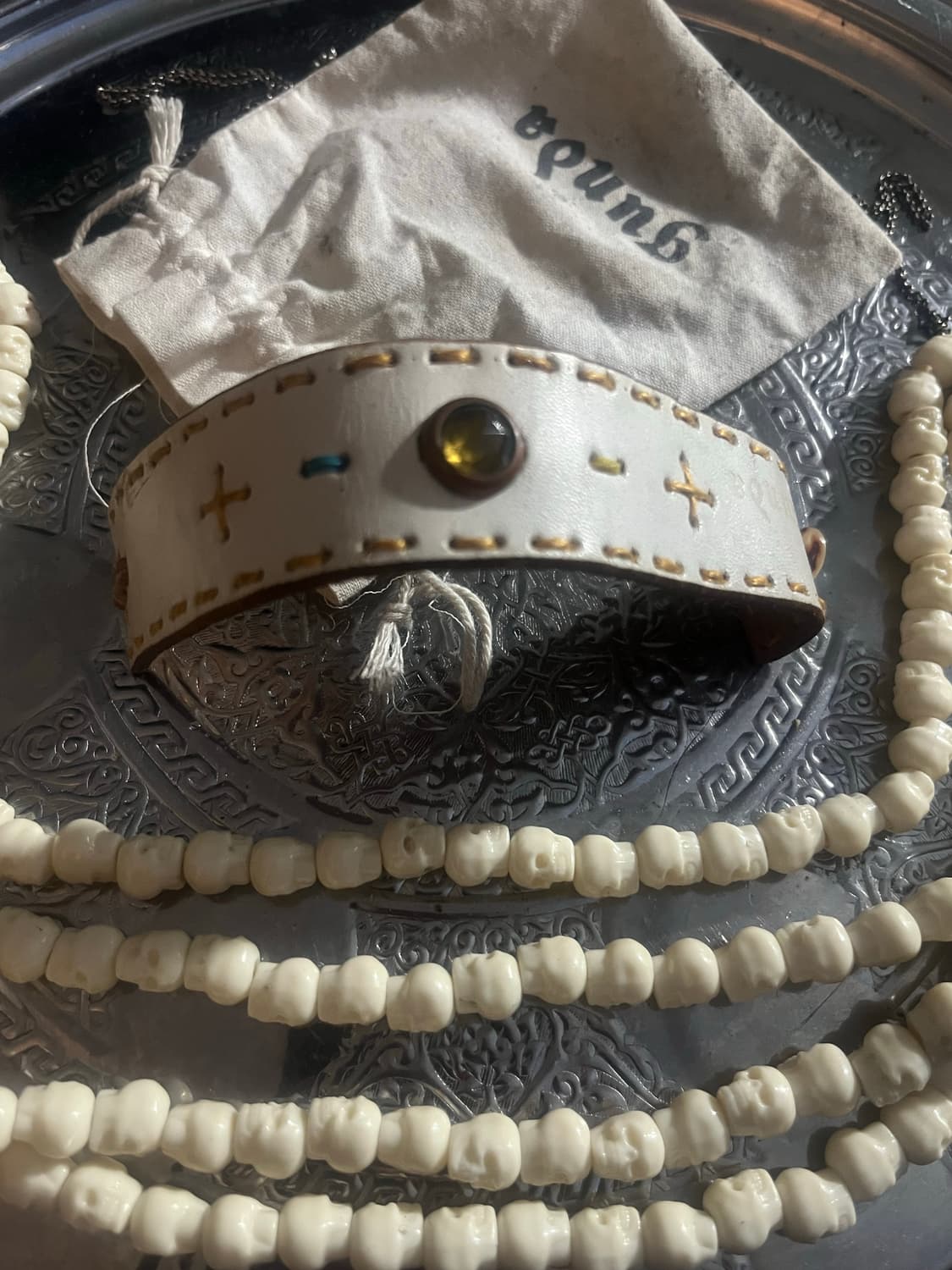 gunda  가죽 팔찌 신품 상품이미지3