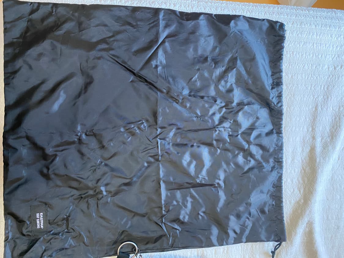 라프시몬스 이스트팩 루프링 백팩 상품이미지3